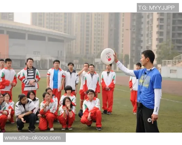 成都飞盘队快攻战术解析与实战应用探讨